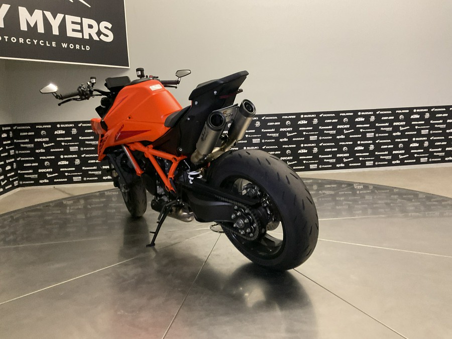 2025 KTM 1390 SUPER DUKE R EVO - 15879U-C