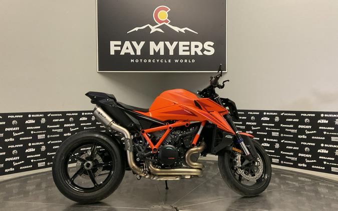 2025 KTM 1390 SUPER DUKE R EVO - 15879U-C