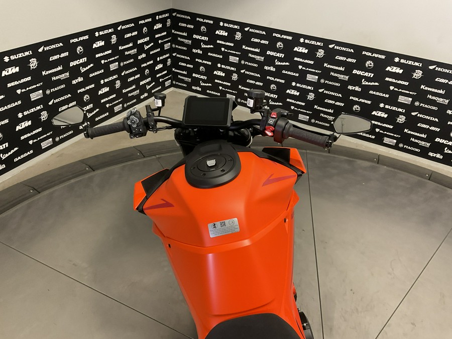 2025 KTM 1390 SUPER DUKE R EVO - 15879U-C