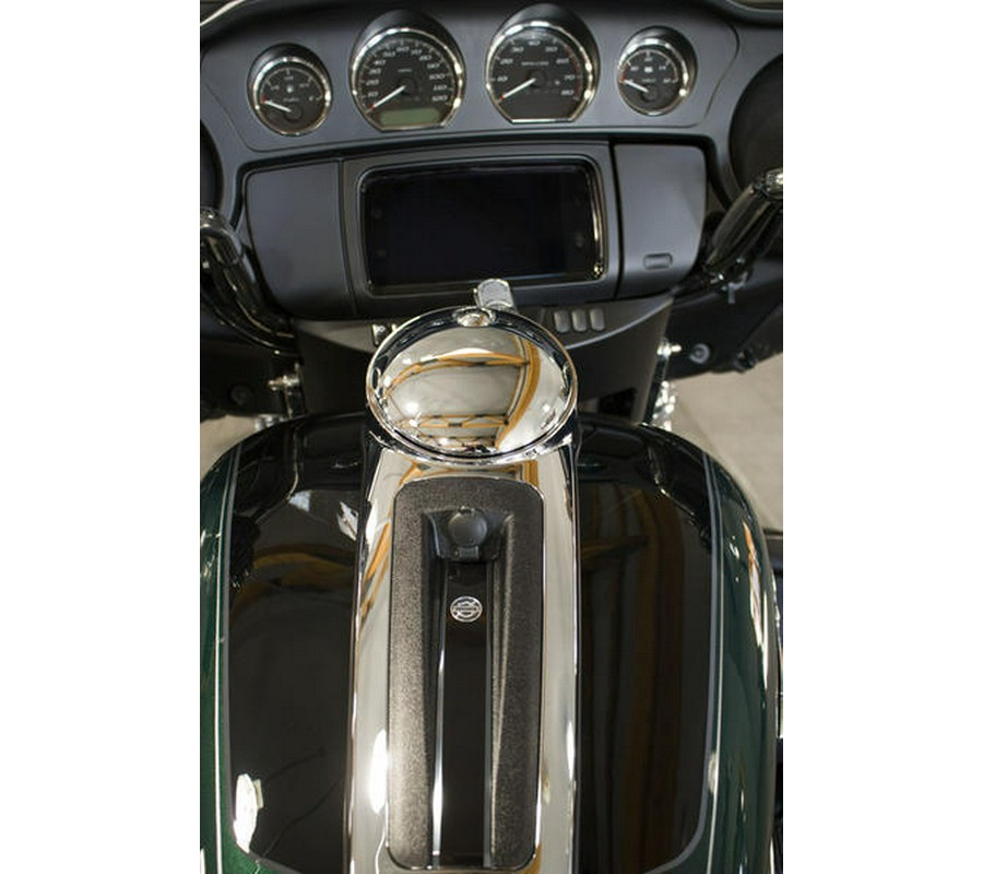 2024 Harley-Davidson® FLHTCUTG - Tri Glide® Ultra