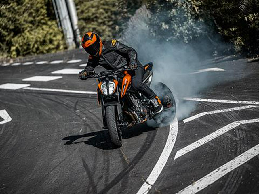 2024 KTM 790 Duke