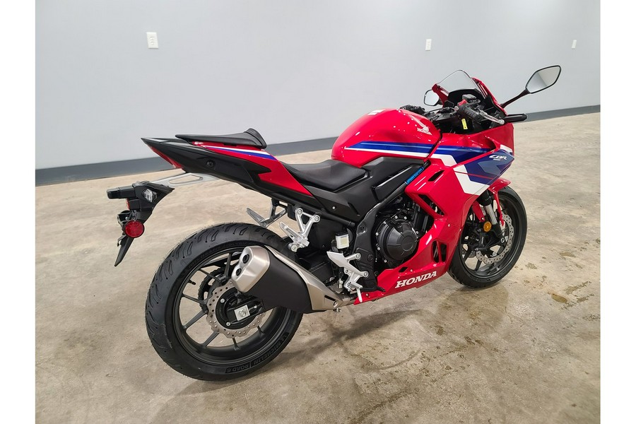 2025 Honda CBR500R ABS