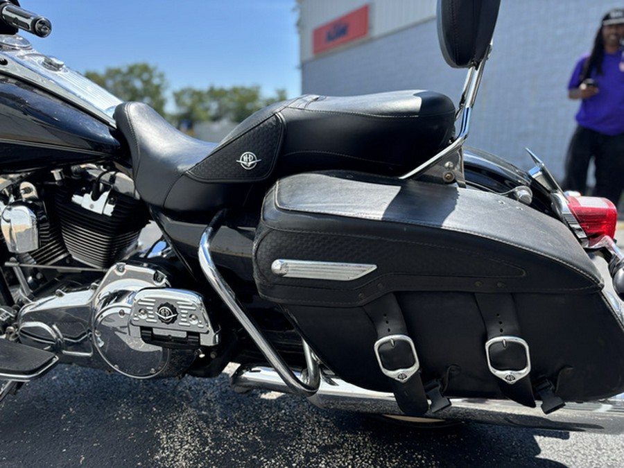 2010 Harley-Davidson FLHRC ROAD KING CLASSIC