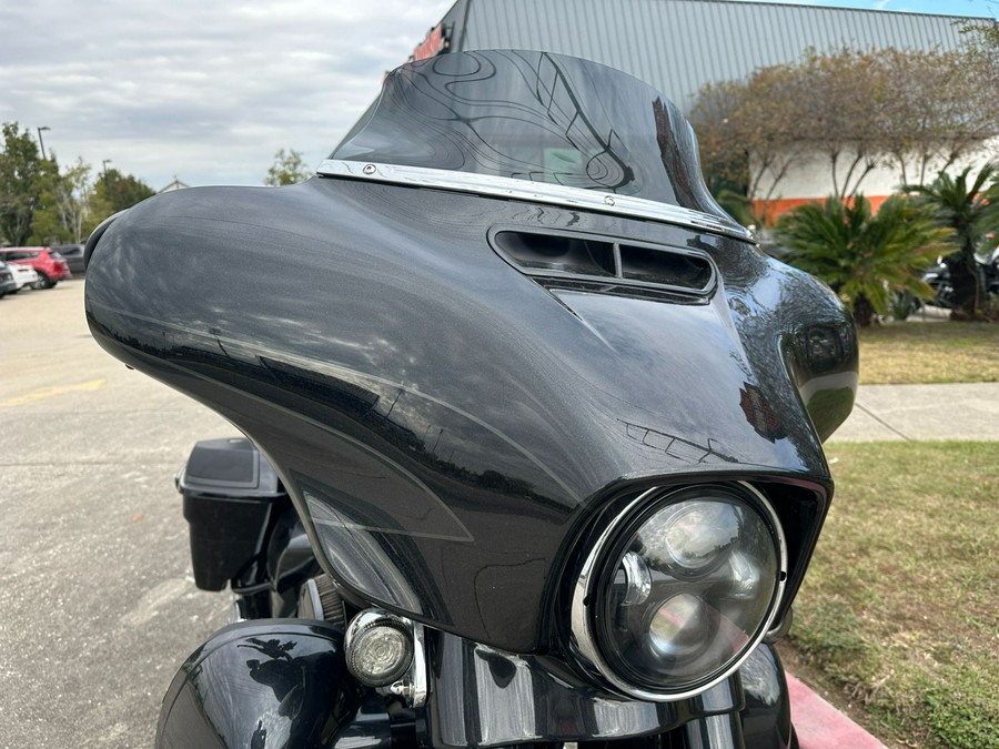 2017 Harley-Davidson CVO™ Street Glide®