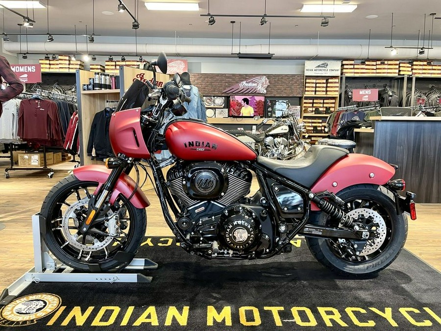 2023 Indian Motorcycle® Sport Chief Ruby Smoke