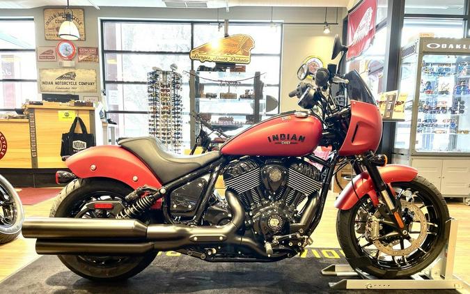 2023 Indian Motorcycle® Sport Chief Ruby Smoke