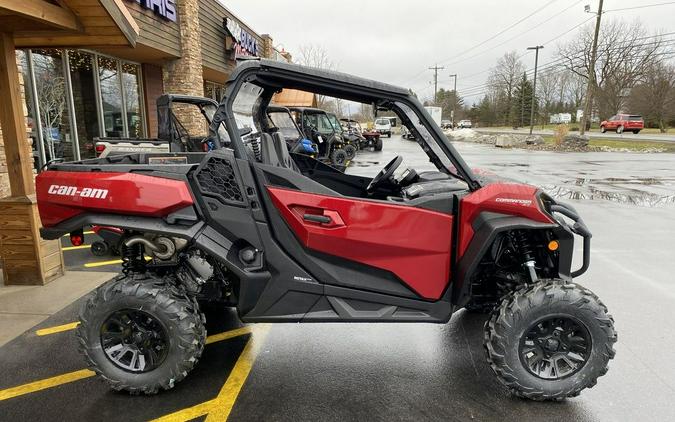 2024 Can-Am® Commander XT 700