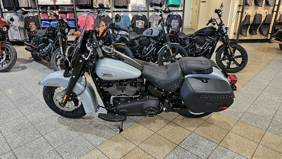 2024 Harley-Davidson Softail FLHCS - Heritage Classic