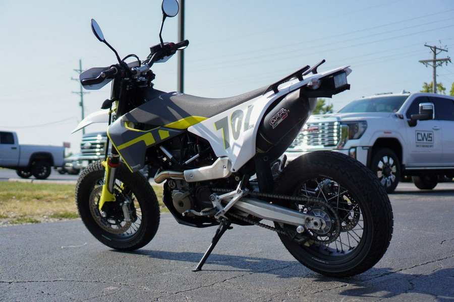 2021 Husqvarna Supermoto 701