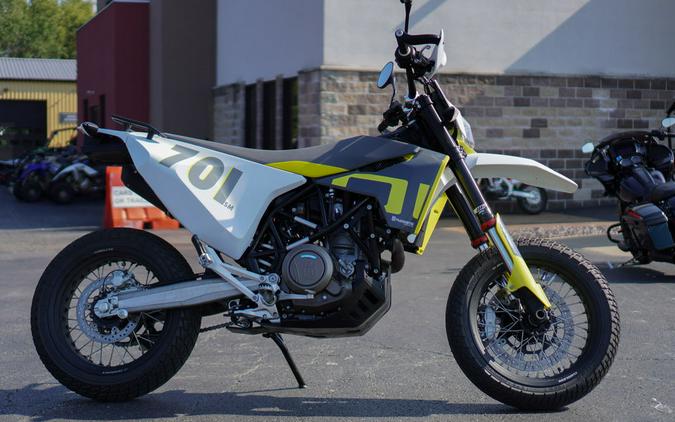 2021 Husqvarna Supermoto 701