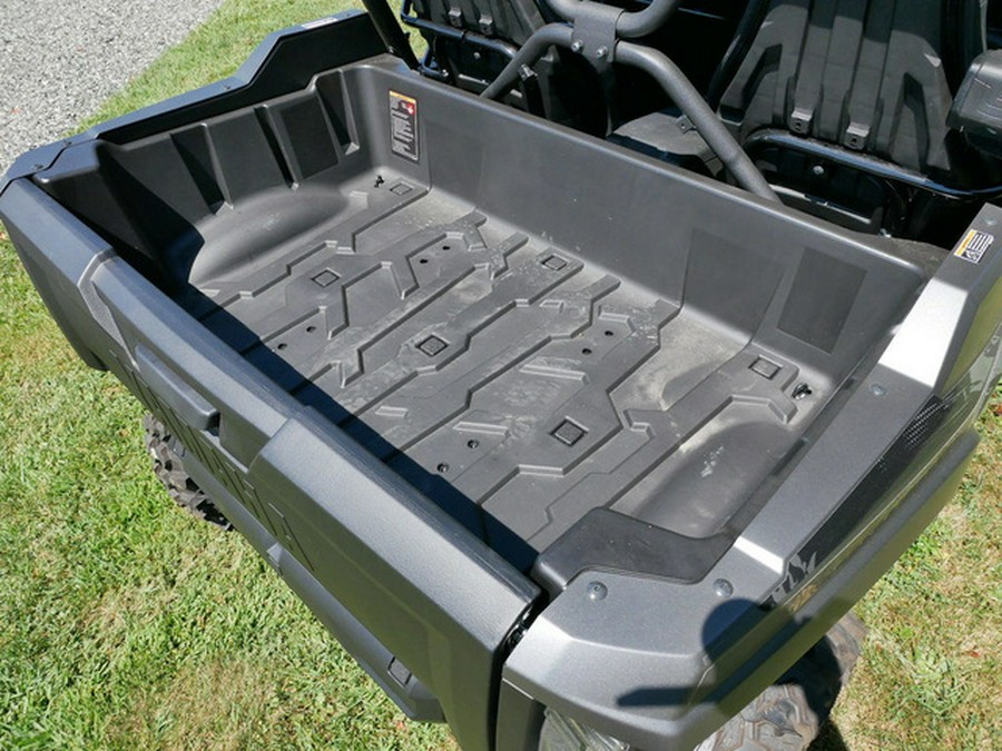 2025 Yamaha Wolverine RMAX4 1000 XT-R