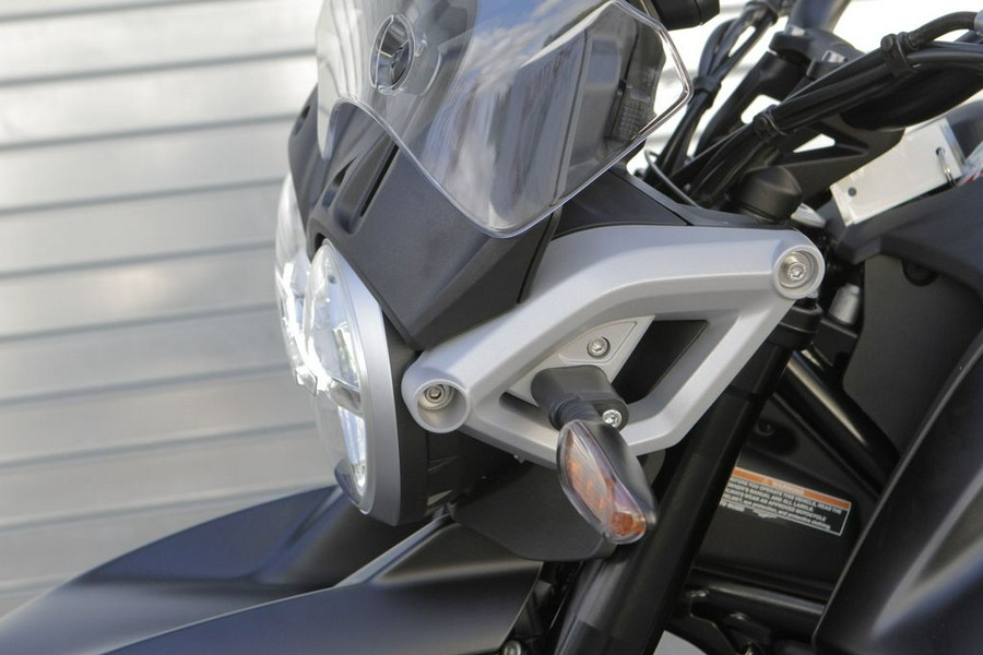 2025 Moto Guzzi V85 Strada