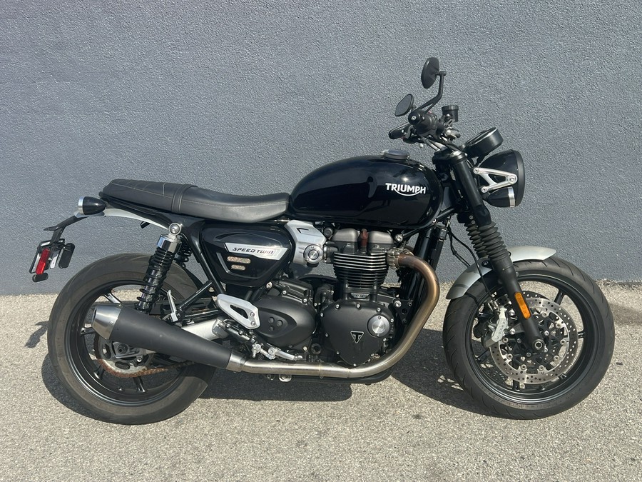 2021 TRIUMPH SPEED TWIN 1200 BASE