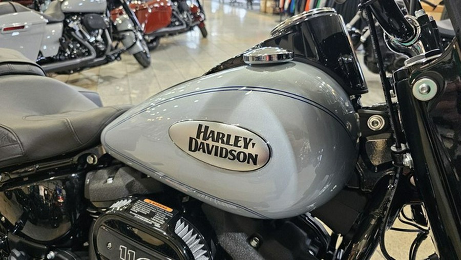 2024 Harley-Davidson Softail FLHCS - Heritage Classic