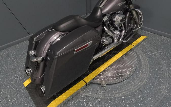 2015 Harley-Davidson® FLHXS - Street Glide® Special