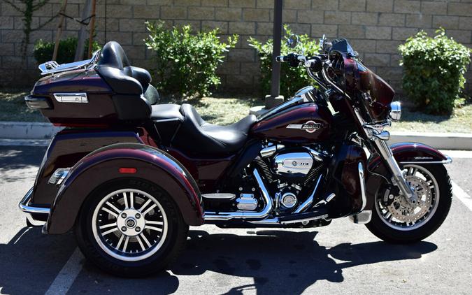 2022 Harley-Davidson Tri Glide Ultra Midnight Crimson/Vivid Black