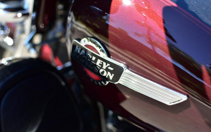 2022 Harley-Davidson Tri Glide Ultra Midnight Crimson/Vivid Black