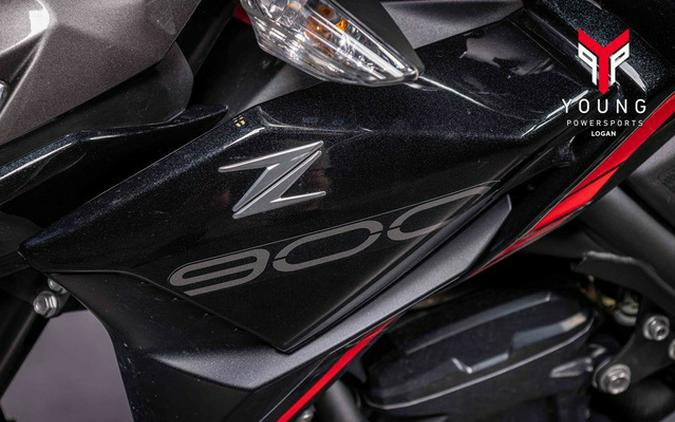 2023 Kawasaki Z900 ABS Metallic Black/Graphite Gray/Flat Black