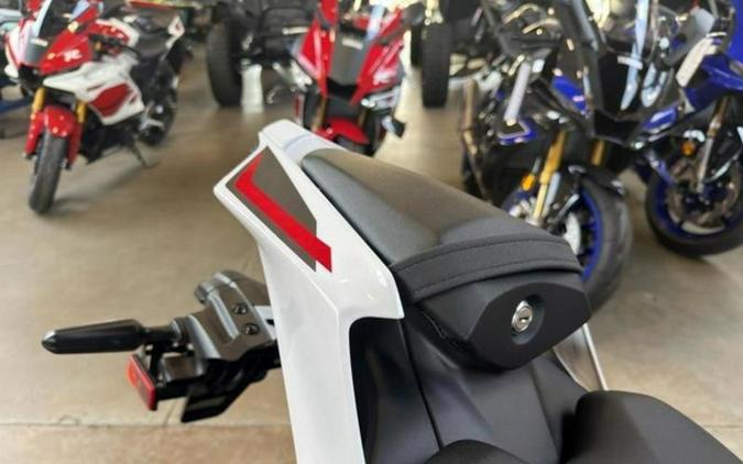 2026 Yamaha YZF R7 70Th Anniversary Edition