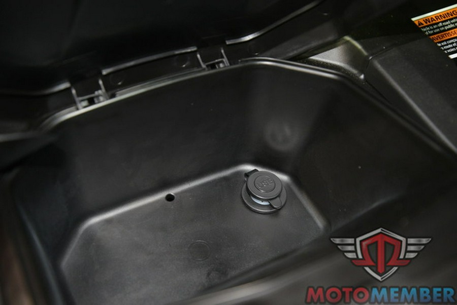 2025 Can-Am Defender MAX Lone Star Cab HD10