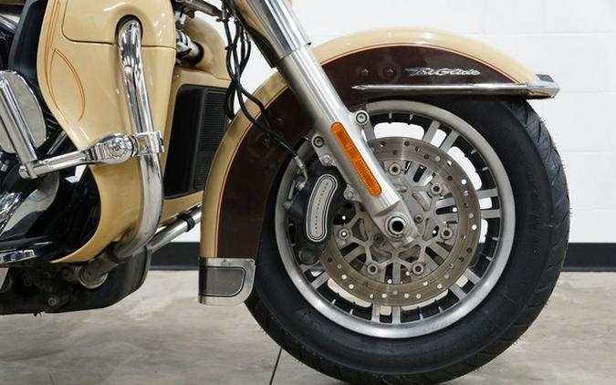 2014 Harley-Davidson Trike FLHTCUTG - Tri Glide Ultra
