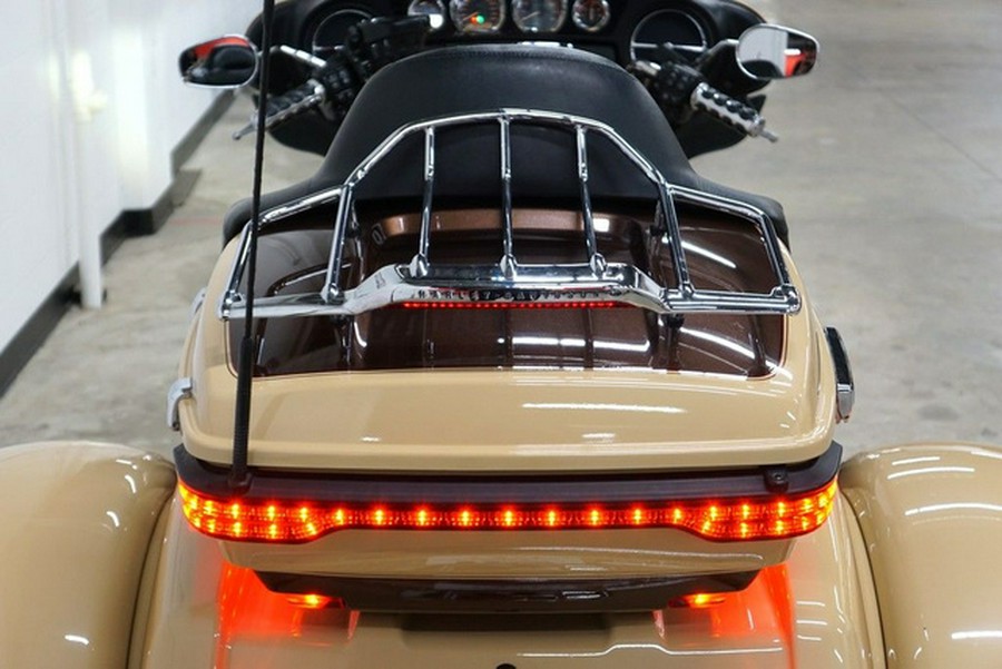 2014 Harley-Davidson Trike FLHTCUTG - Tri Glide Ultra
