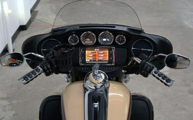 2014 Harley-Davidson Trike FLHTCUTG - Tri Glide Ultra