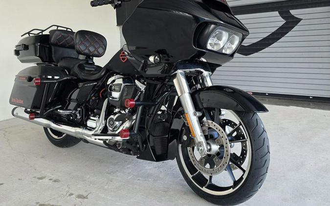 2021 Harley-Davidson® Road Glide® Vivid Black