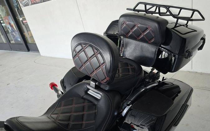 2021 Harley-Davidson® Road Glide® Vivid Black