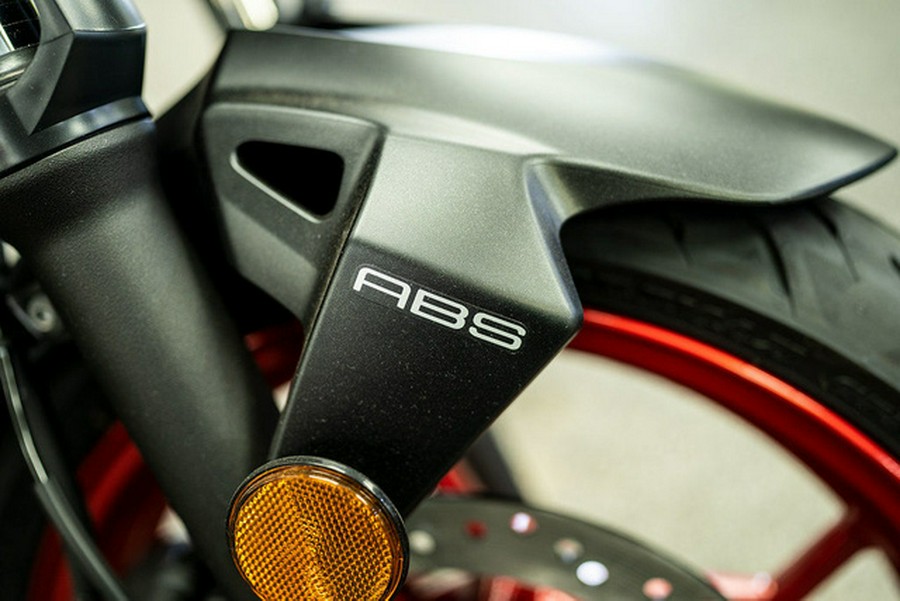 2025 Kawasaki Z500 SE ABS