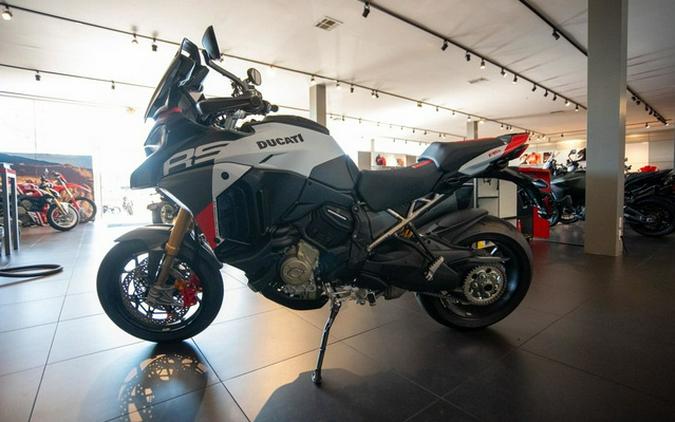 2026 Ducati Multistrada V4 RS