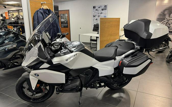 2026 BMW R 1300 RT Alpine White 3