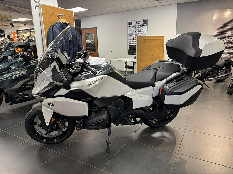 2026 BMW R 1300 RT Alpine White 3