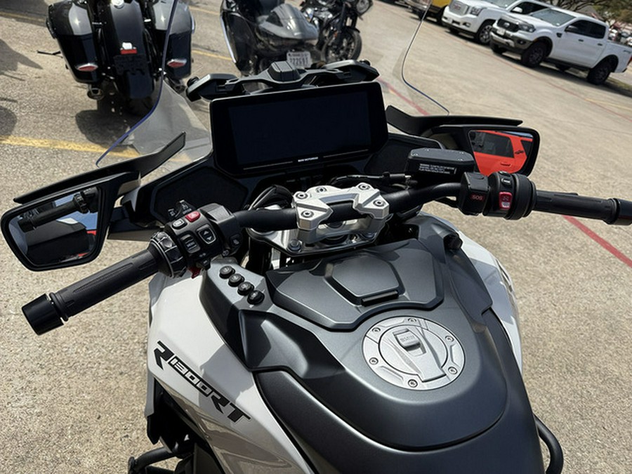 2026 BMW R 1300 RT Alpine White 3