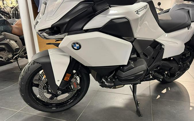 2026 BMW R 1300 RT Alpine White 3