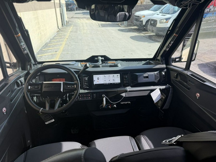 2026 Can-Am® Defender MAX Limited HD11 Desert Tan & Carbon Black