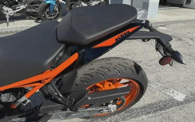 2023 KTM DUKE 200