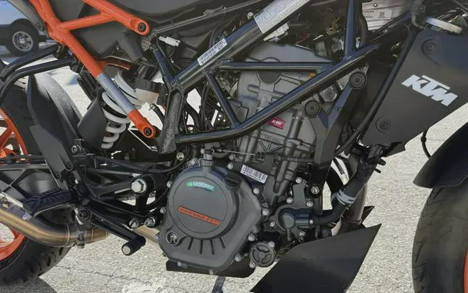2023 KTM DUKE 200