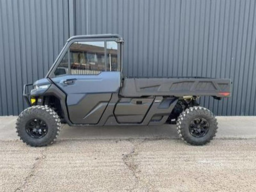 2026 Can-Am® Defender PRO Limited HD10
