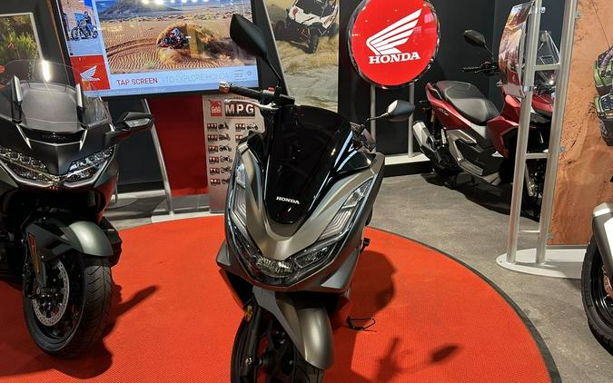 2023 Honda® PCX