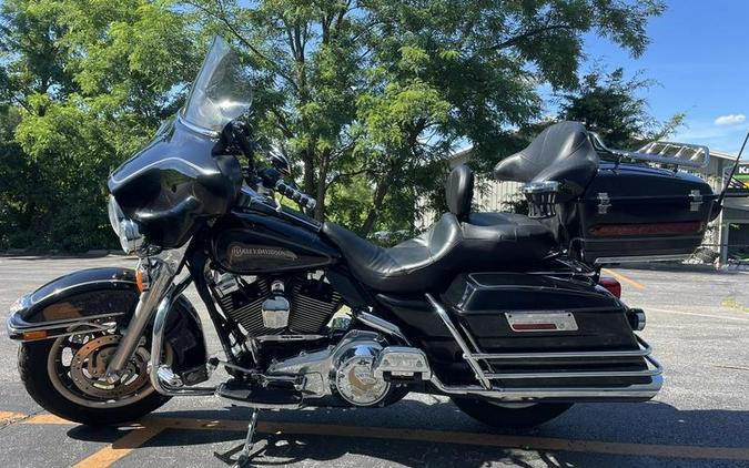 2007 Harley-Davidson® FLHTC - Electra Glide® Classic