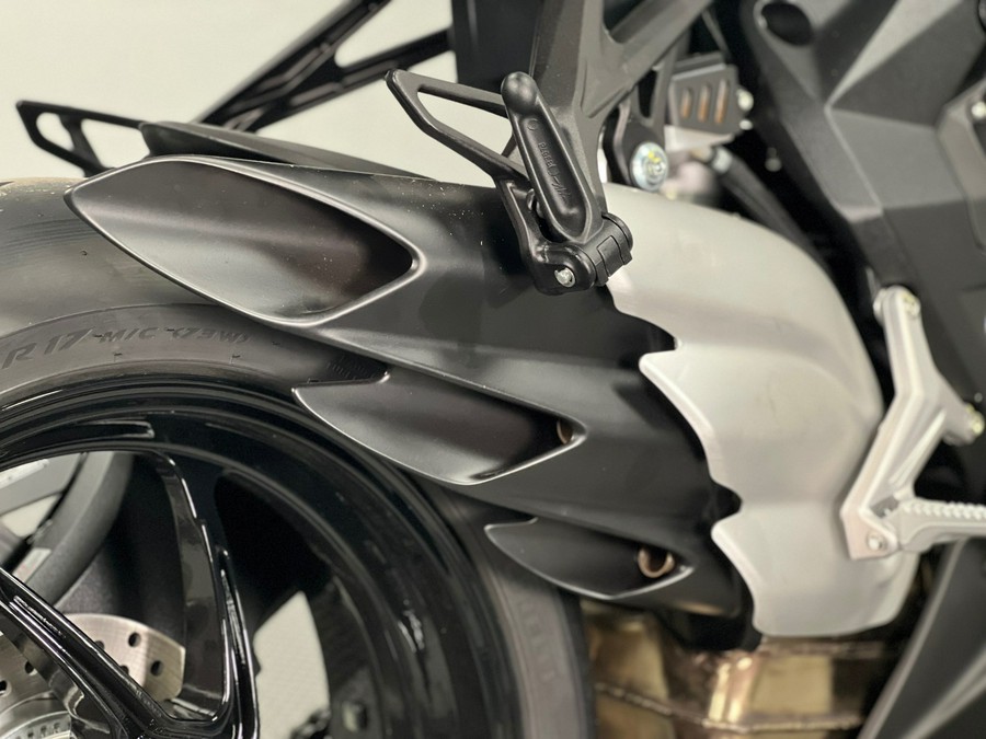 2023 MV Agusta Superveloce 800
