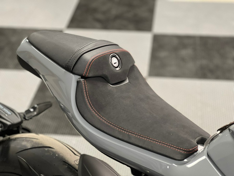 2023 MV Agusta Superveloce 800