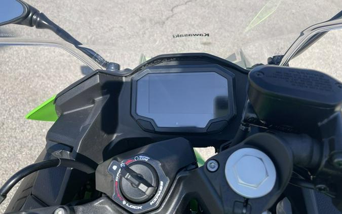 2025 Kawasaki Ninja 500 KRT Edition SE ABS