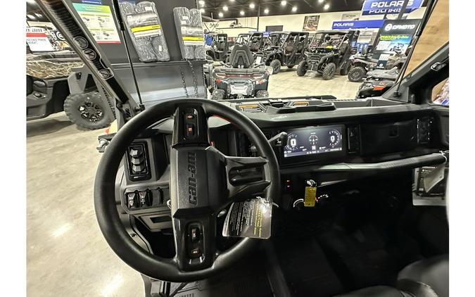2026 Can-Am DEFENDER MAX LIMITED CAB HD11