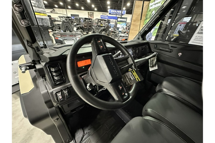 2026 Can-Am DEFENDER MAX LIMITED CAB HD11