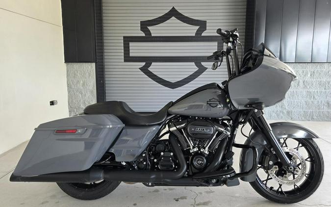 2023 Harley-Davidson® Road Glide® Special Bright Billiard Blue/Billiard Gray - Black Finish