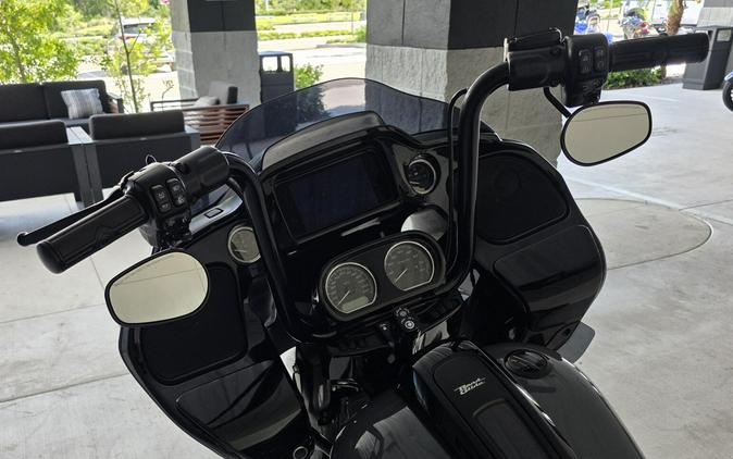 2023 Harley-Davidson® Road Glide® Special Bright Billiard Blue/Billiard Gray - Black Finish