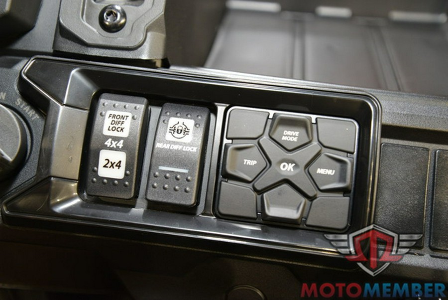 2025 Can-Am Defender MAX Lone Star HD10