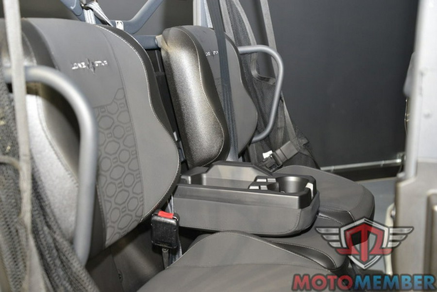 2025 Can-Am Defender MAX Lone Star HD10